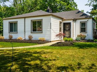 20954 Greenview Rd, Southfield, MI 48075