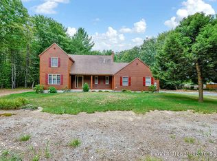 5 Burnham Rd, Scarborough, ME 04074