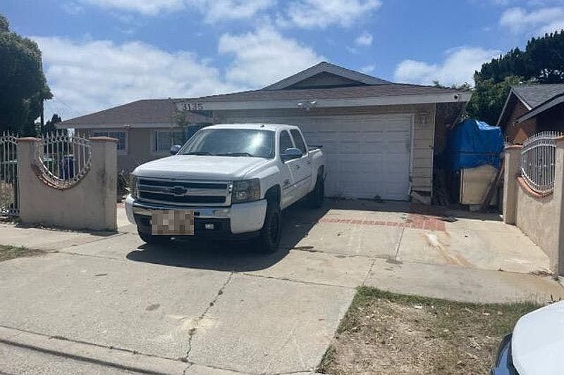 1st image of 3135 Linda Dr