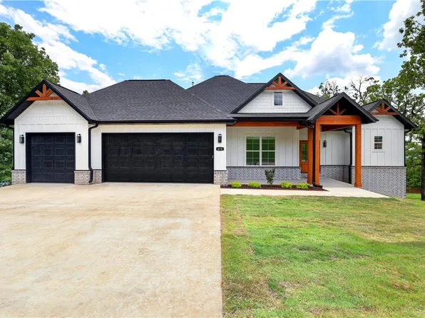 673 Cliffside Dr, Fayetteville, AR 72703