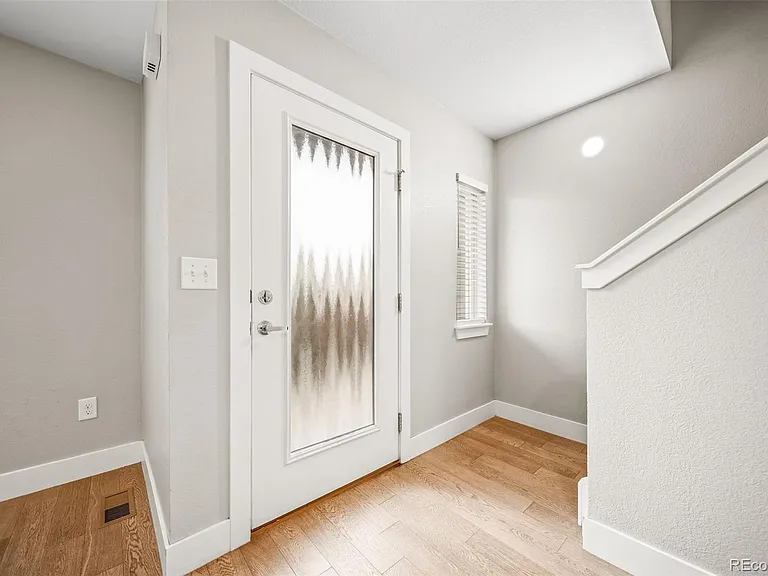 435 S Forest St #6 — Photo 5