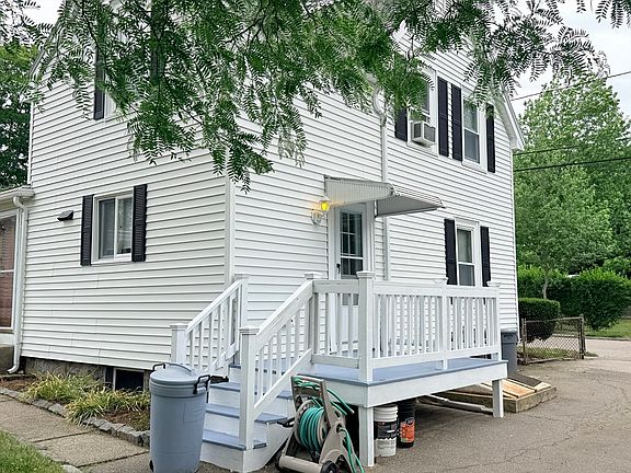 3rd image of 114 Bunker Hill Ln