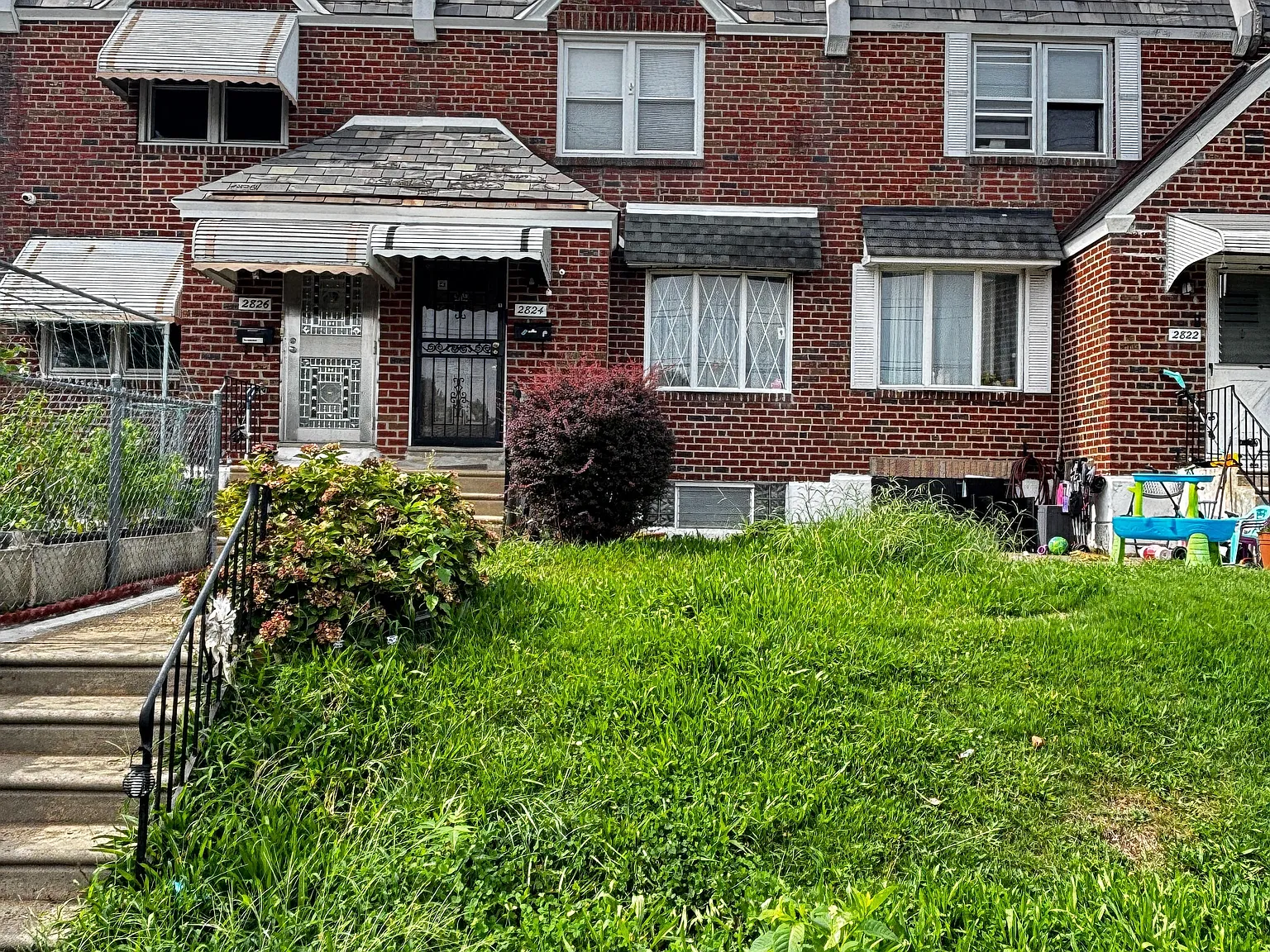 3 bed, 1204 sqft, $1,700 — Photo 1