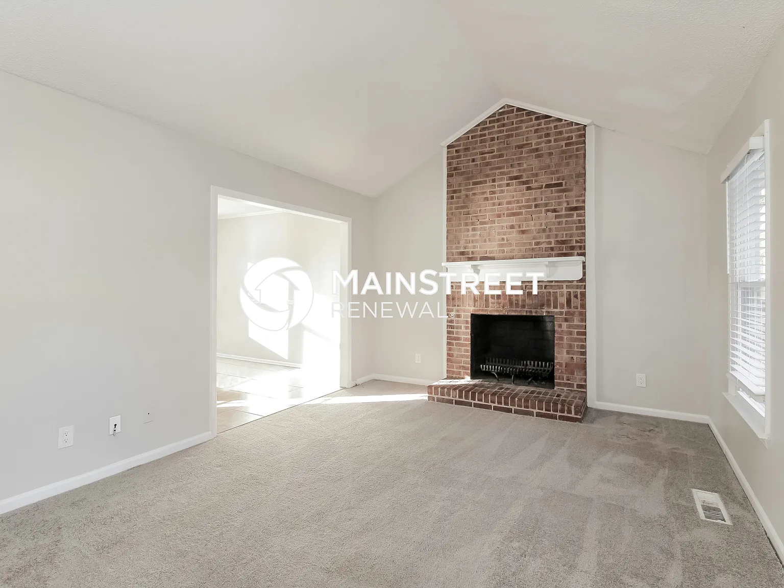 1200 Ashford St — Photo 4