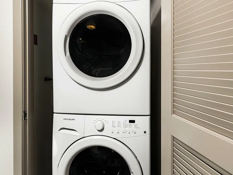In-Unit Washer & Dryer!
