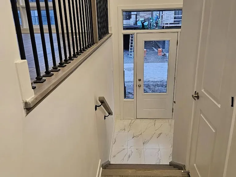 763 Stanstead Path — Photo 2