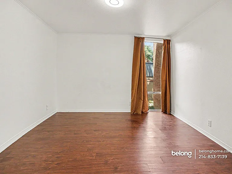 506 E Avenue J #B — Photo 3