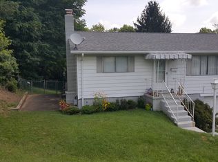 1452 Woodland Dr, Morgantown, WV