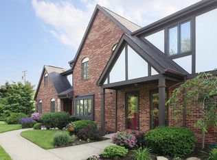 1581 Stone Mansion Dr, Sewickley, PA