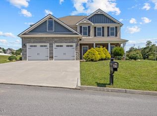 26 Bethesda Pl, Johnson City, TN 37686