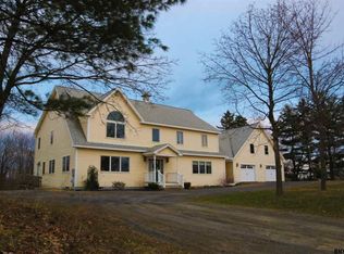 20 Thompson Ct, Rensselaer, NY 12144