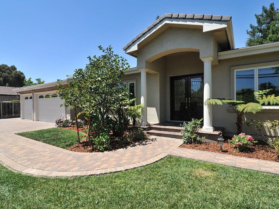 1st image of 13671 Saratoga Sunnyvale Rd
