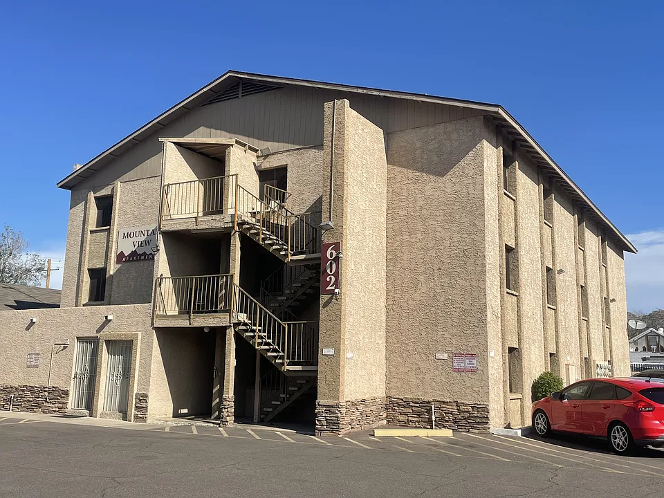 602 E Townley Ave #301