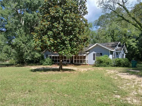 1810 S Columbia St, Bogalusa, LA 70427