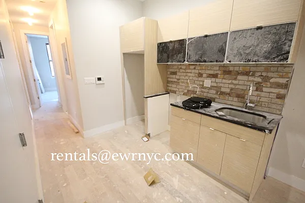 Rented by East Williamsburg Realty Inc | media 24