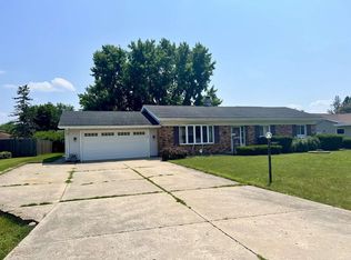 826 E Holly Rd, Beloit, WI 53511