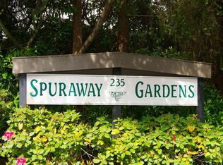 235 Keith Rd #704, West Vancouver, BC V7T1L5