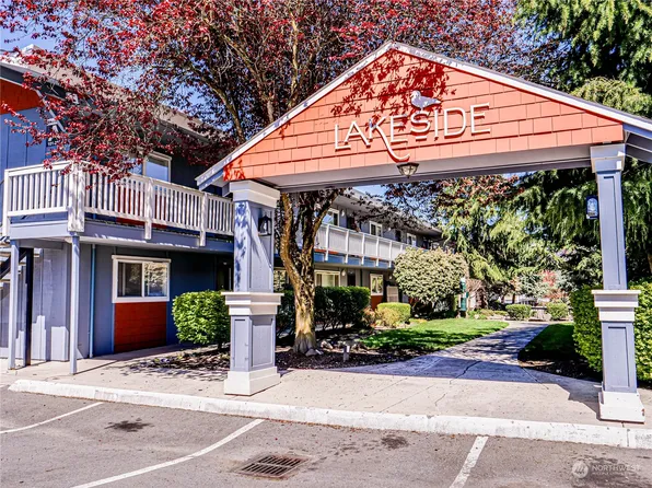 713 75th Street SE #A202, Everett, WA 98203
