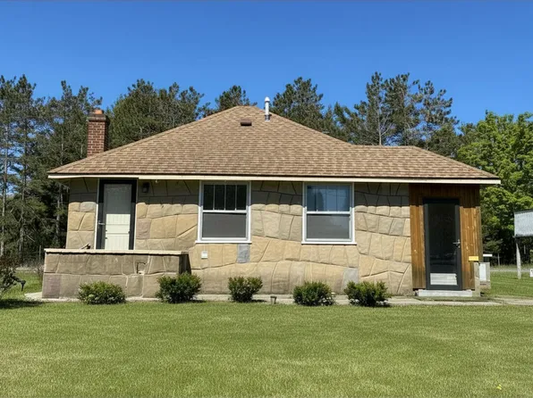 6325 Paradise Trl, Carp Lake, MI 49718