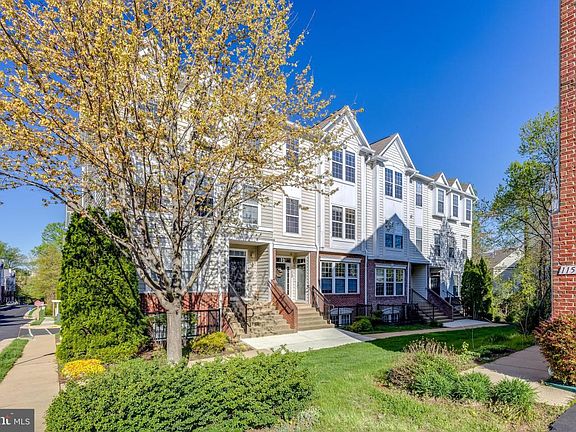 2nd image of 11578 A Cavalier Landing Ct