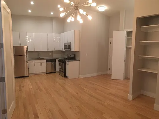 Rented by Mason Group LLC | media 18