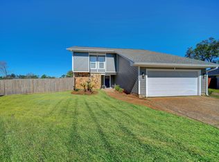 450 Wahoo Rd, Panama City Beach, FL 32408