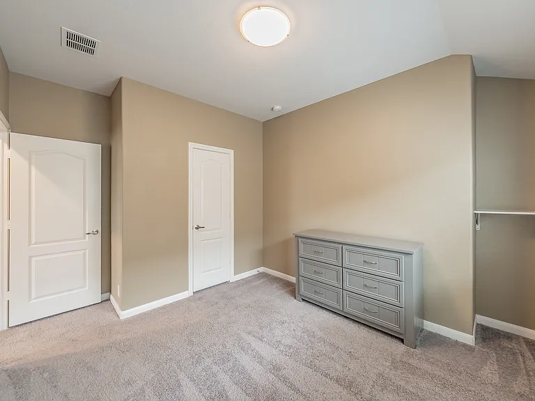 1116 Kingbird Ln — Photo 9