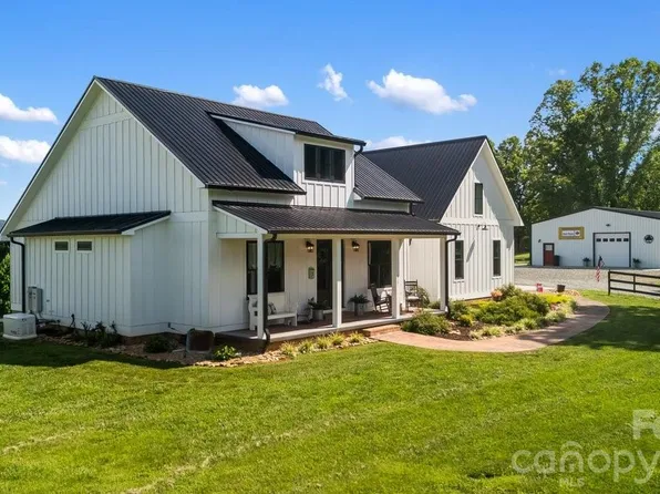 615 Don Felmet Rd, Marshall, NC 28753