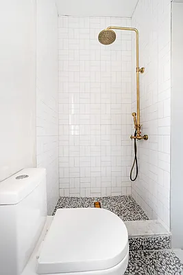 Rented by Compass | media 7