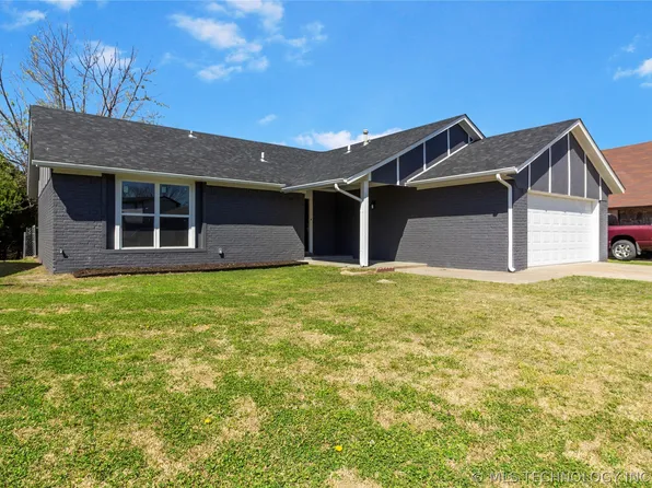 8418 N 117th East Ave, Owasso, OK 74055