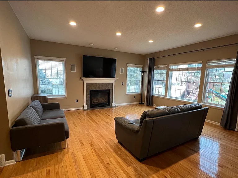 1 Annabel Pl — Photo 5
