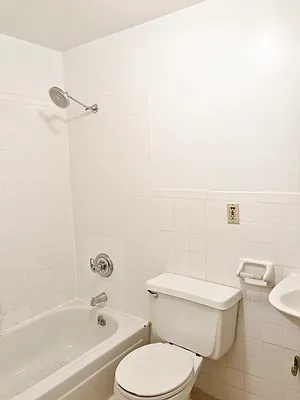 Rented by Best Apartments North Inc | media 26