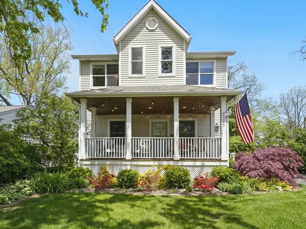 1050 Somerset Ave, Deerfield, IL 60015