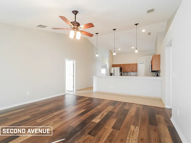 704 Cockatoo Ct — Photo 6