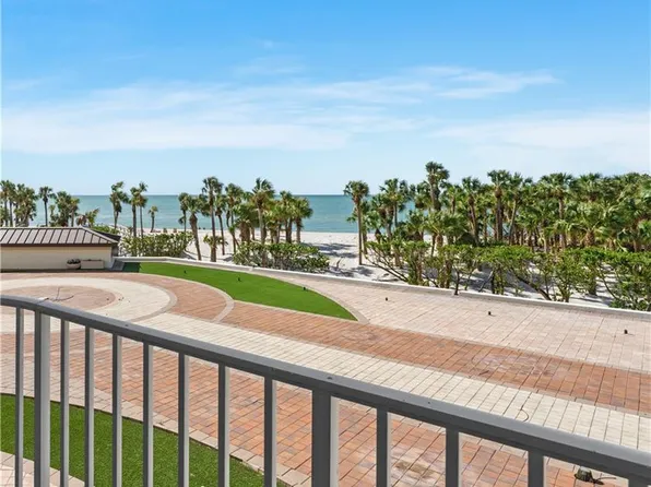 8111 Bay Colony DR #104, NAPLES, FL 34108