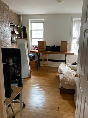 Rented by Delmark Realty LLC | media 45