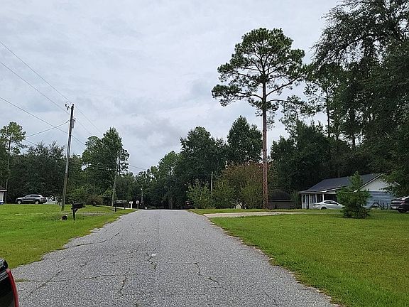 5th image of 291 Cloverleaf Cir