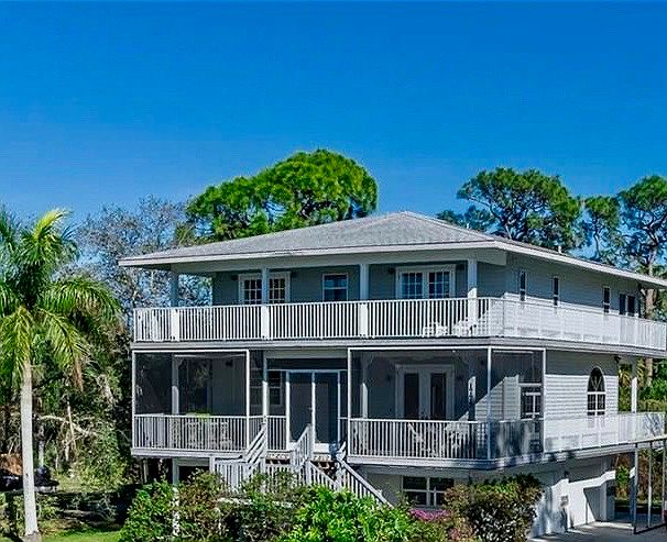 1st image of 1775 Scenic Dr