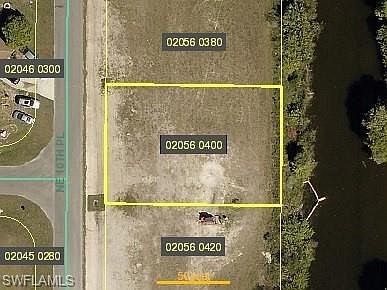 1st image of 913 NE 10th Pl