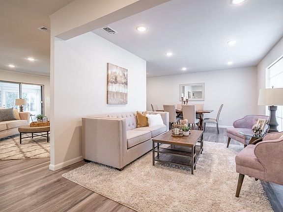 3rd image of 7812 Pebbleford Rd