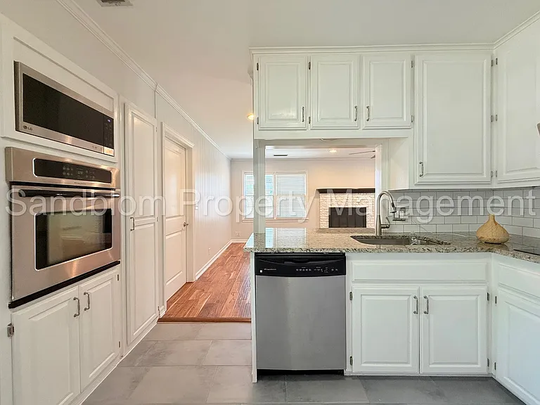 5871 S Quebec Ave — Photo 9
