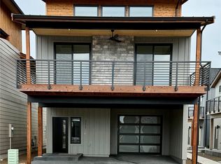 211 Riverwalk Dr, Lynden, WA