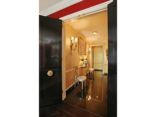 Sold by Corcoran | media 14