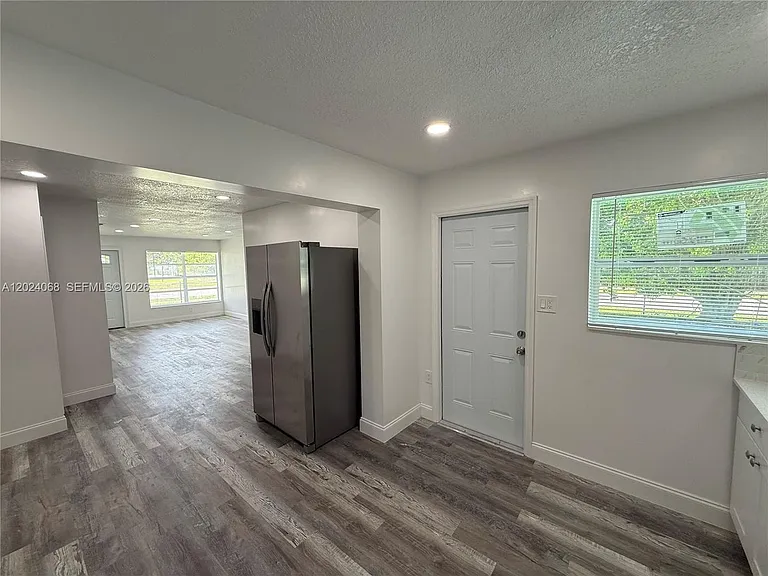 2161 NW 26th Ave #0 — Photo 8