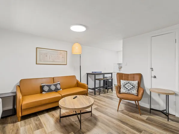 Venture on Route 66, 1914 E Mountain View Ave #205, Flagstaff, AZ 86004