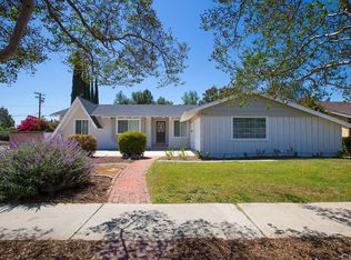 654 Ridgefield Dr, Claremont, CA 91711