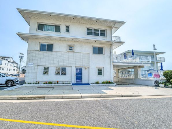 5800 Boardwalk #100