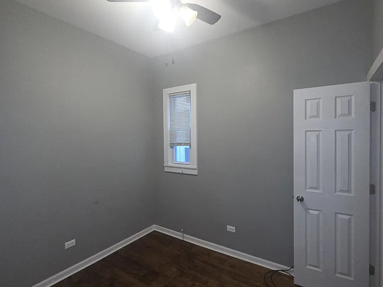 1332 W Barry Ave #2 — Photo 8