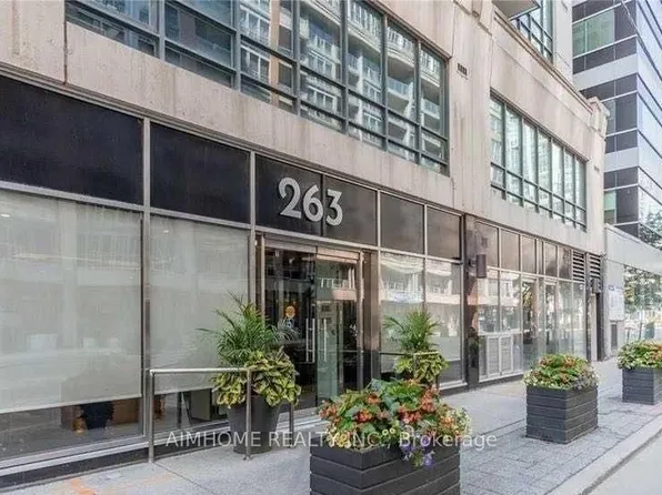 263 Wellington St W #1206, Toronto, ON M5V 3E6