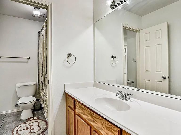 9921 Delamere Dr — Photo 21